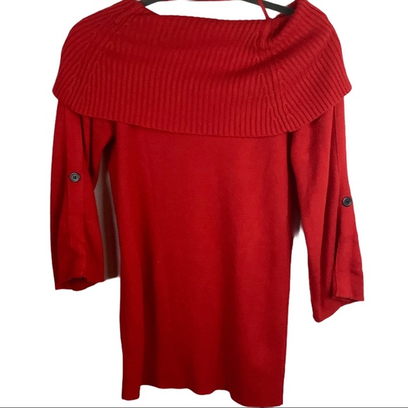 Kenneth Cole Sweater Women Red XS Wool Blend Off Shoulder New York Button Sleeve - Picture 3 of 3